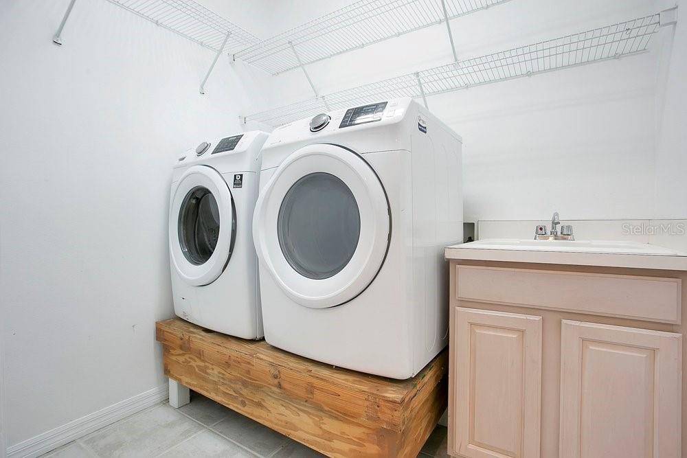 HOWELL CREEK PARK - Residential