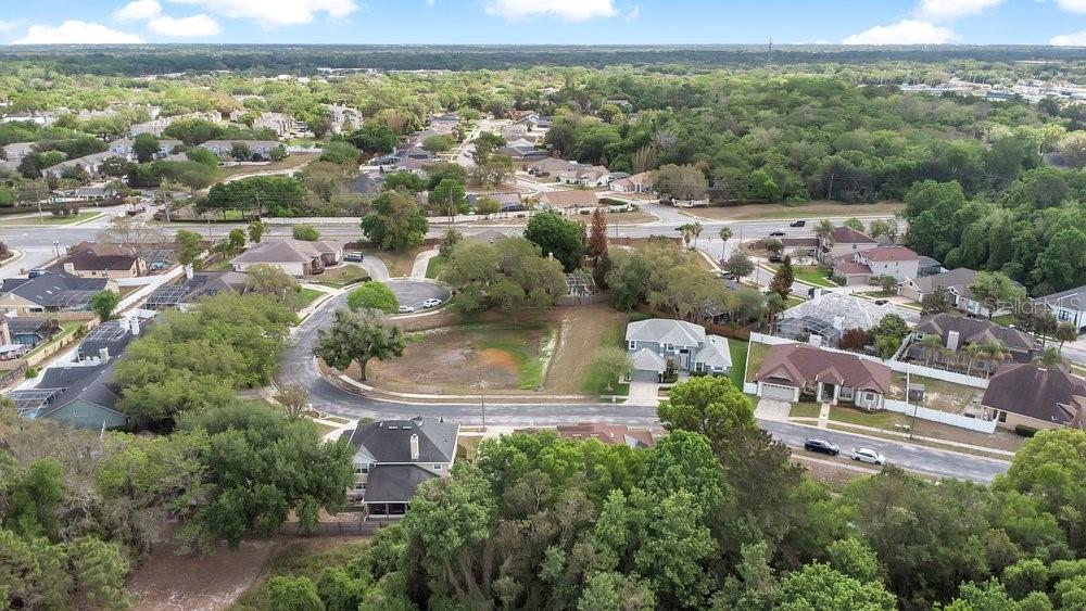 HOWELL CREEK PARK - Residential