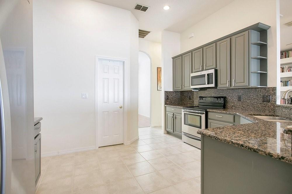 HOWELL CREEK PARK - Residential