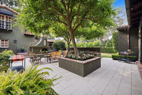 A home in WINTER PARK