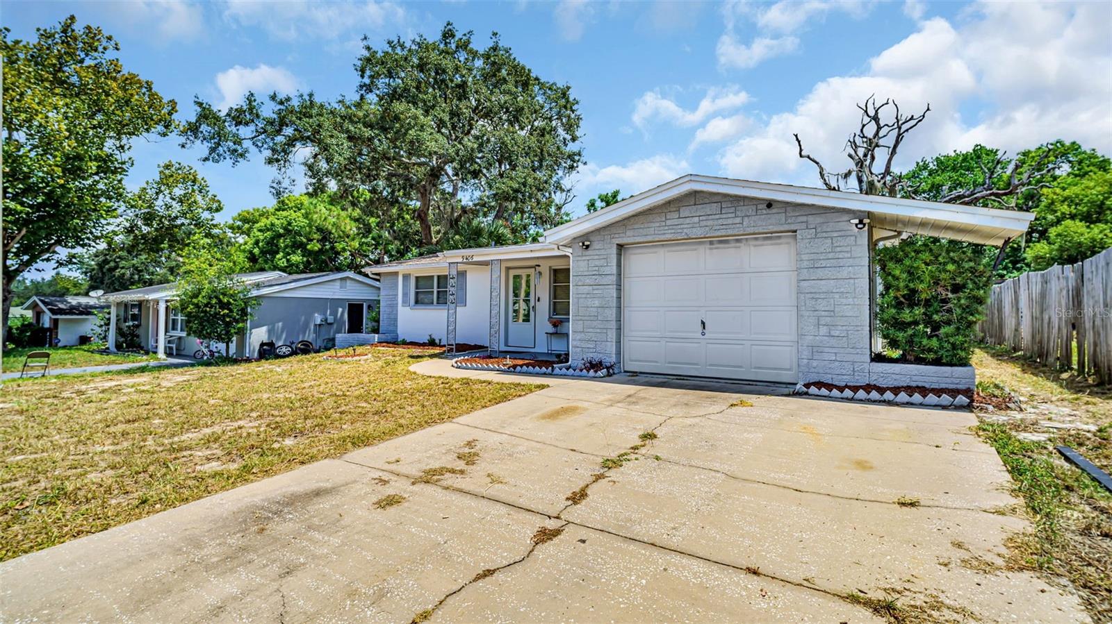 9406 RAINBOW LANE