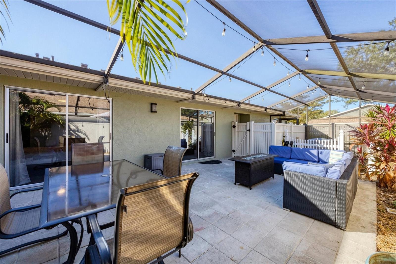 COURTYARD VILLAS - Residential