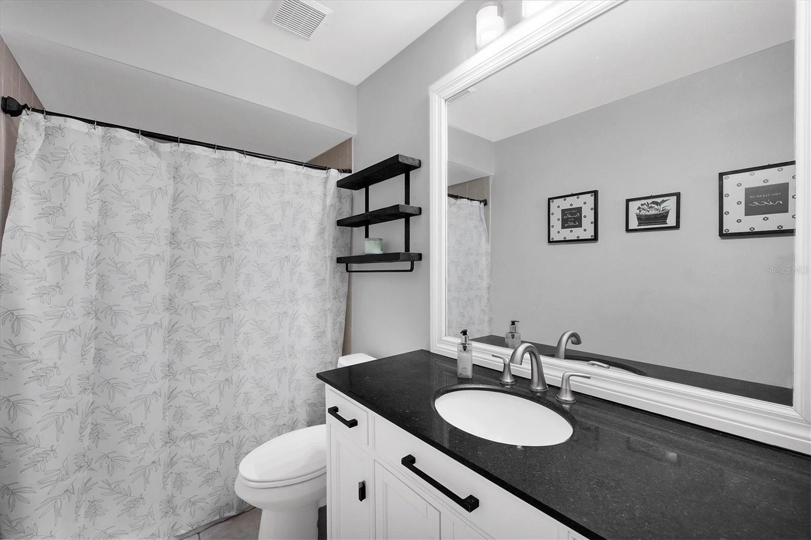 COURTYARD VILLAS - Residential