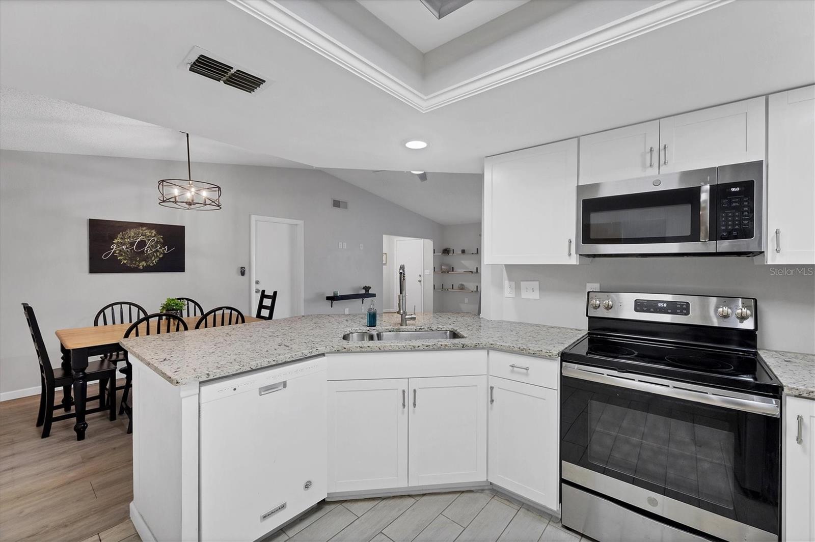 COURTYARD VILLAS - Residential