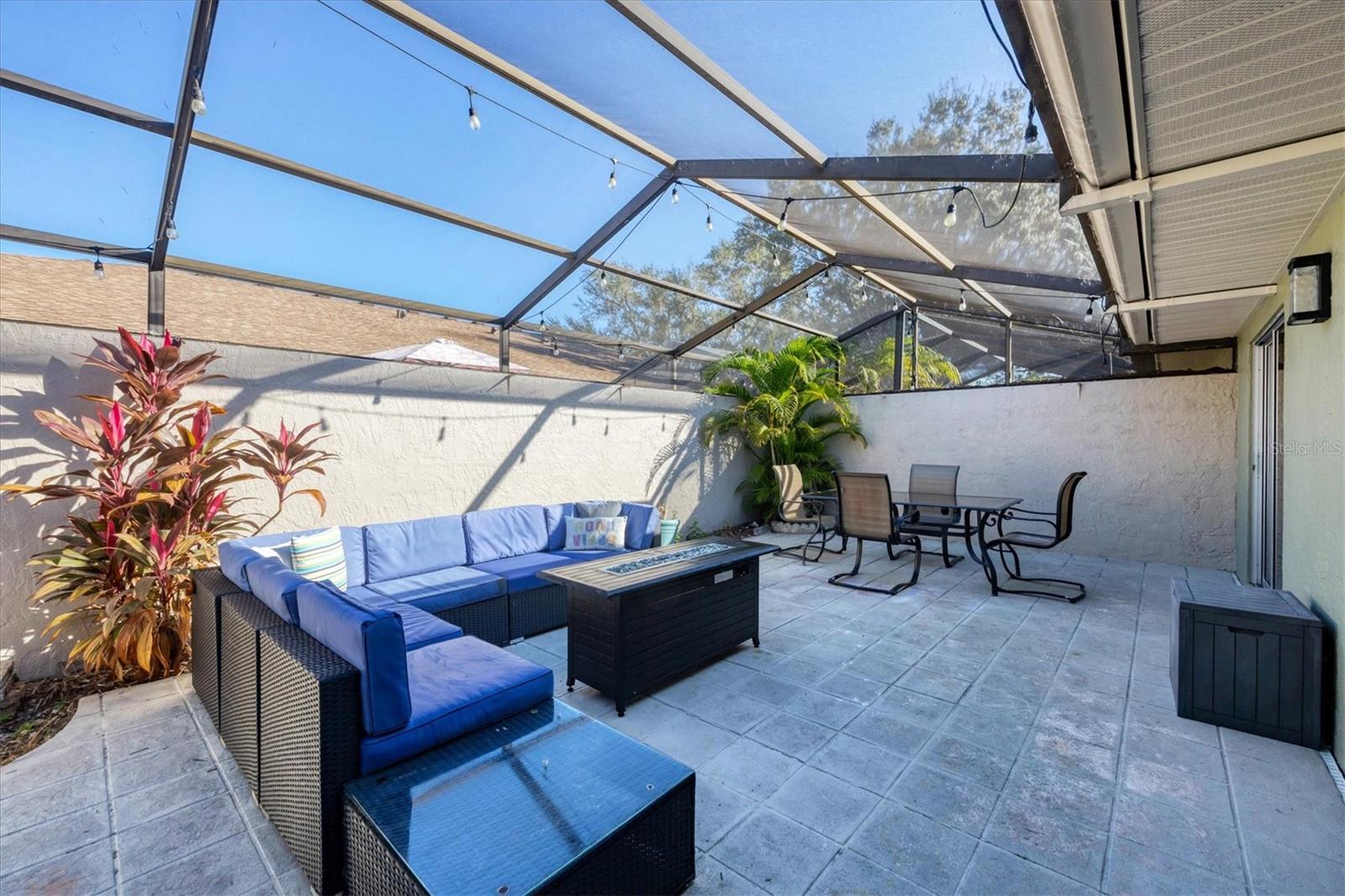 COURTYARD VILLAS - Residential