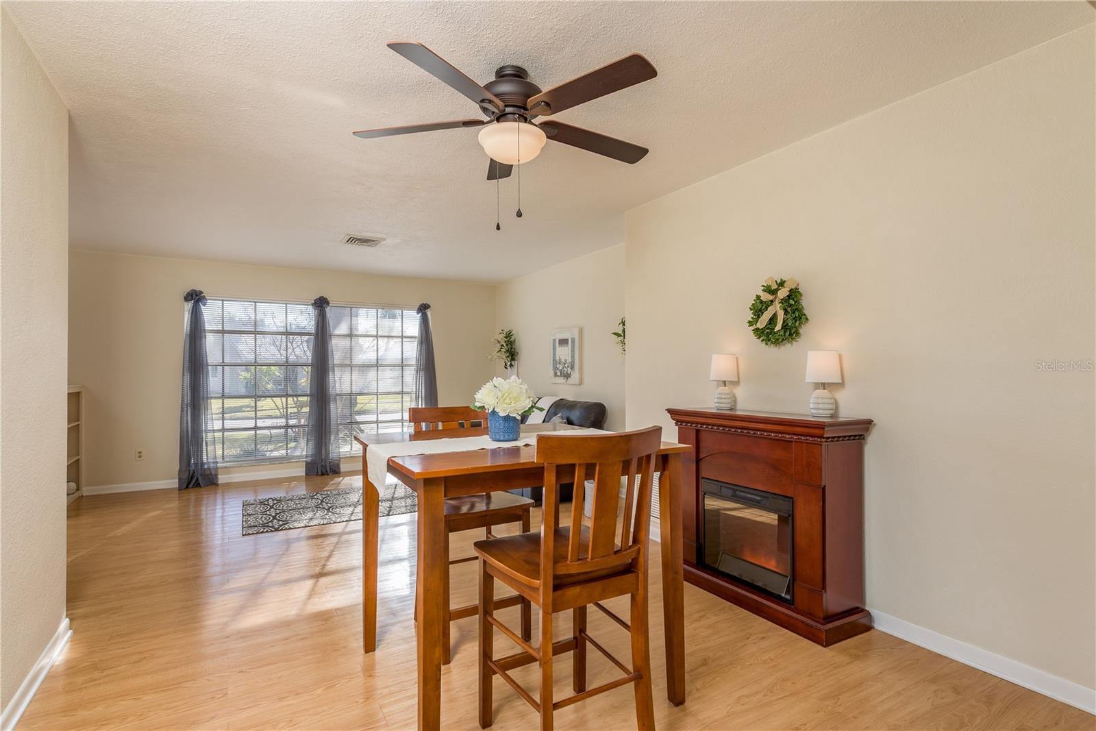 CANTERBURY CHASE - Residential