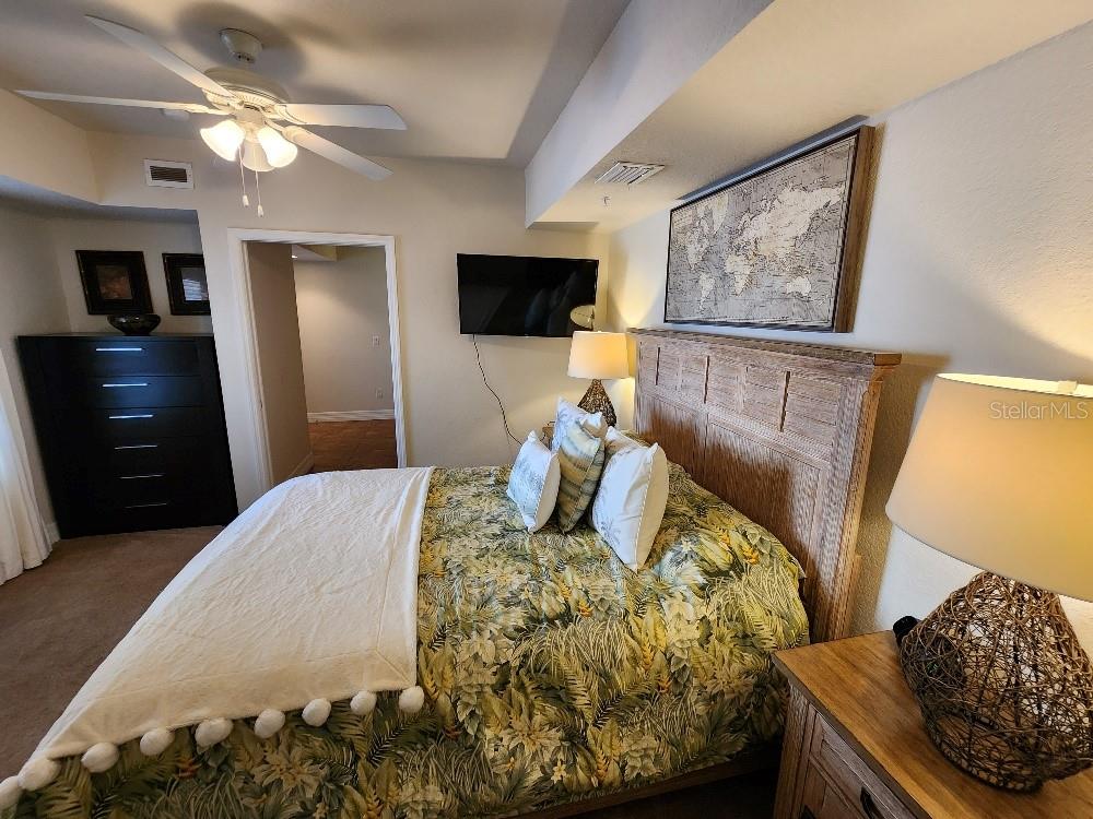 OCEAN WALK - Residential