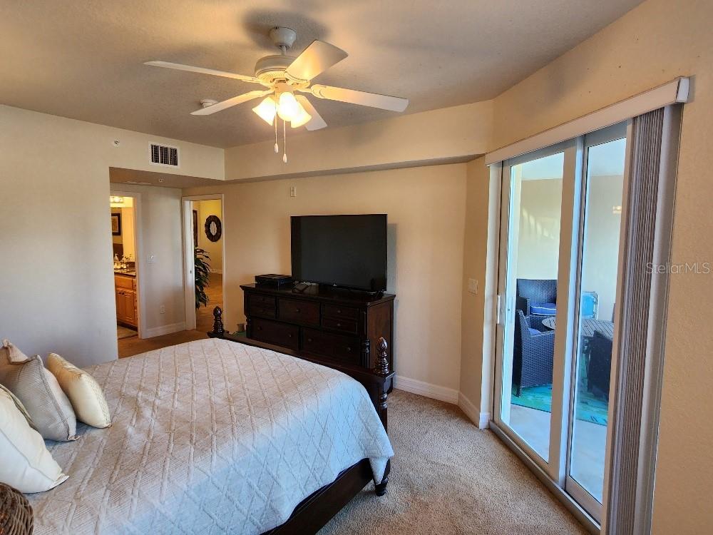 OCEAN WALK - Residential