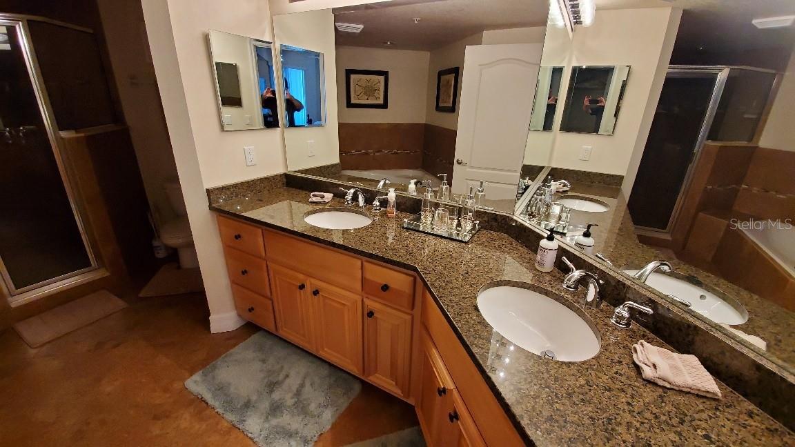 OCEAN WALK - Residential