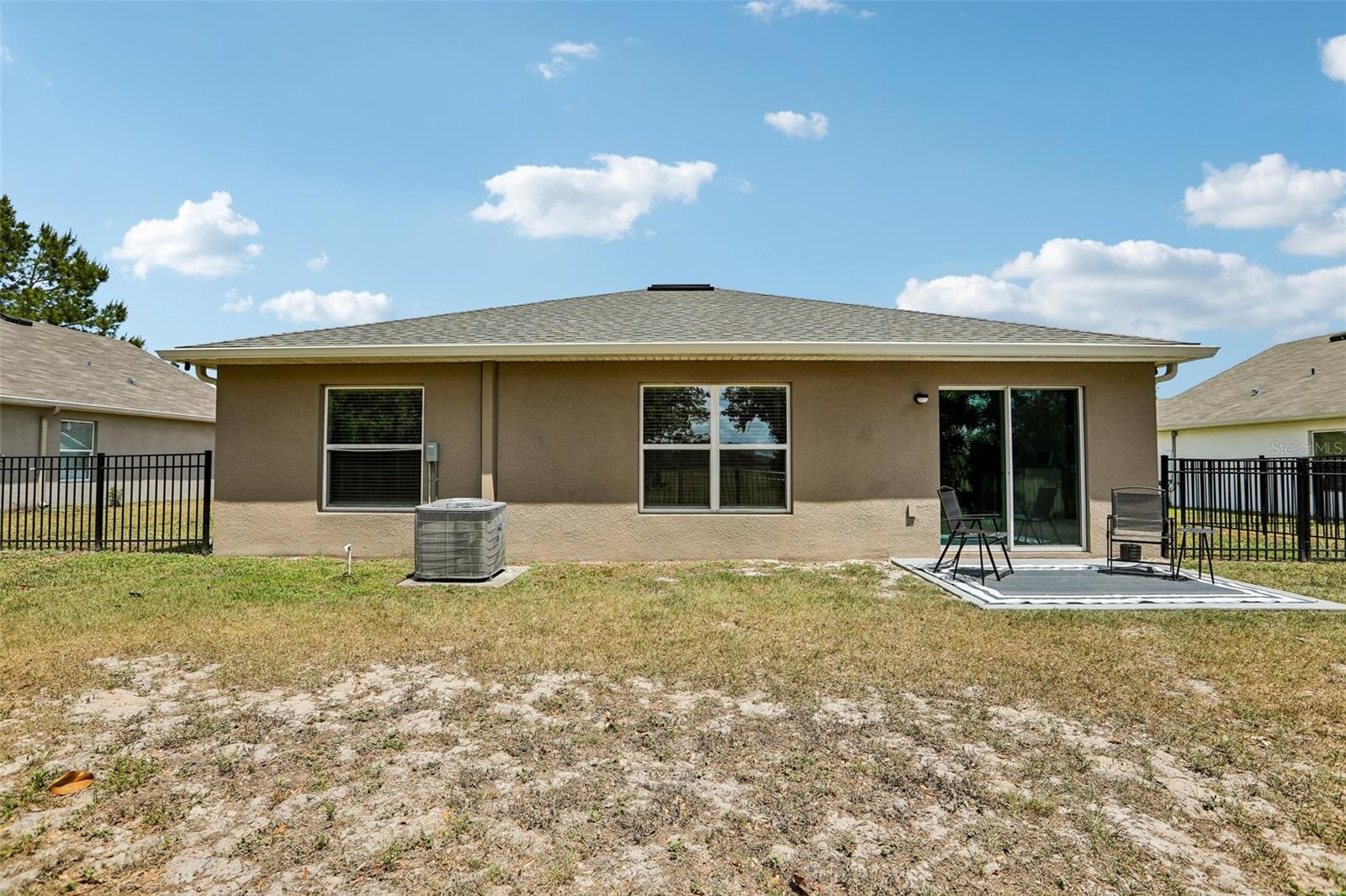 HERNANDO OAKS PH 3 - Residential