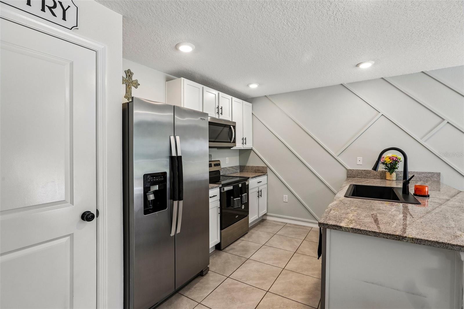 HERNANDO OAKS PH 3 - Residential