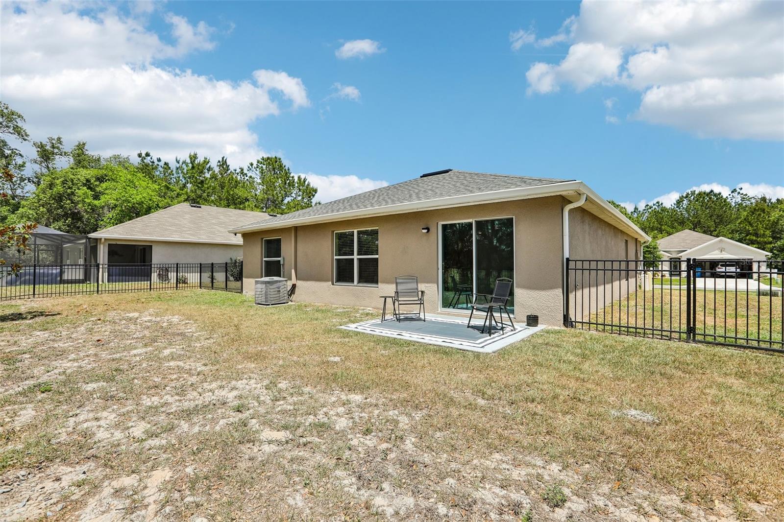 HERNANDO OAKS PH 3 - Residential
