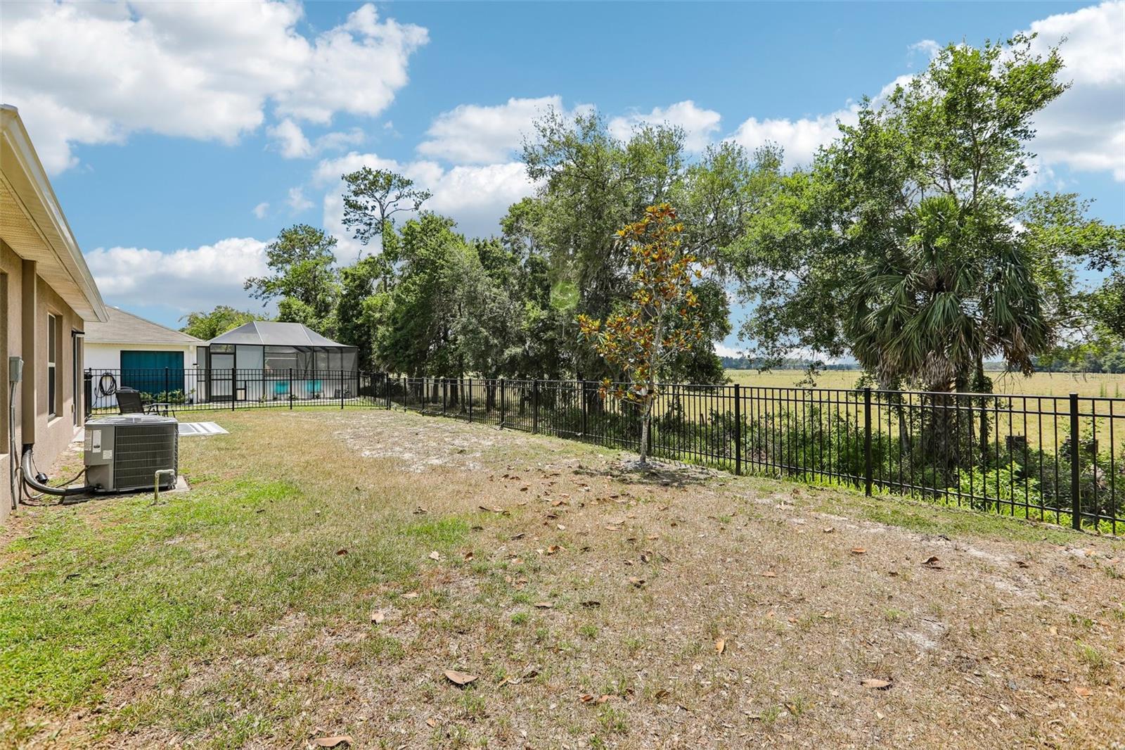 HERNANDO OAKS PH 3 - Residential
