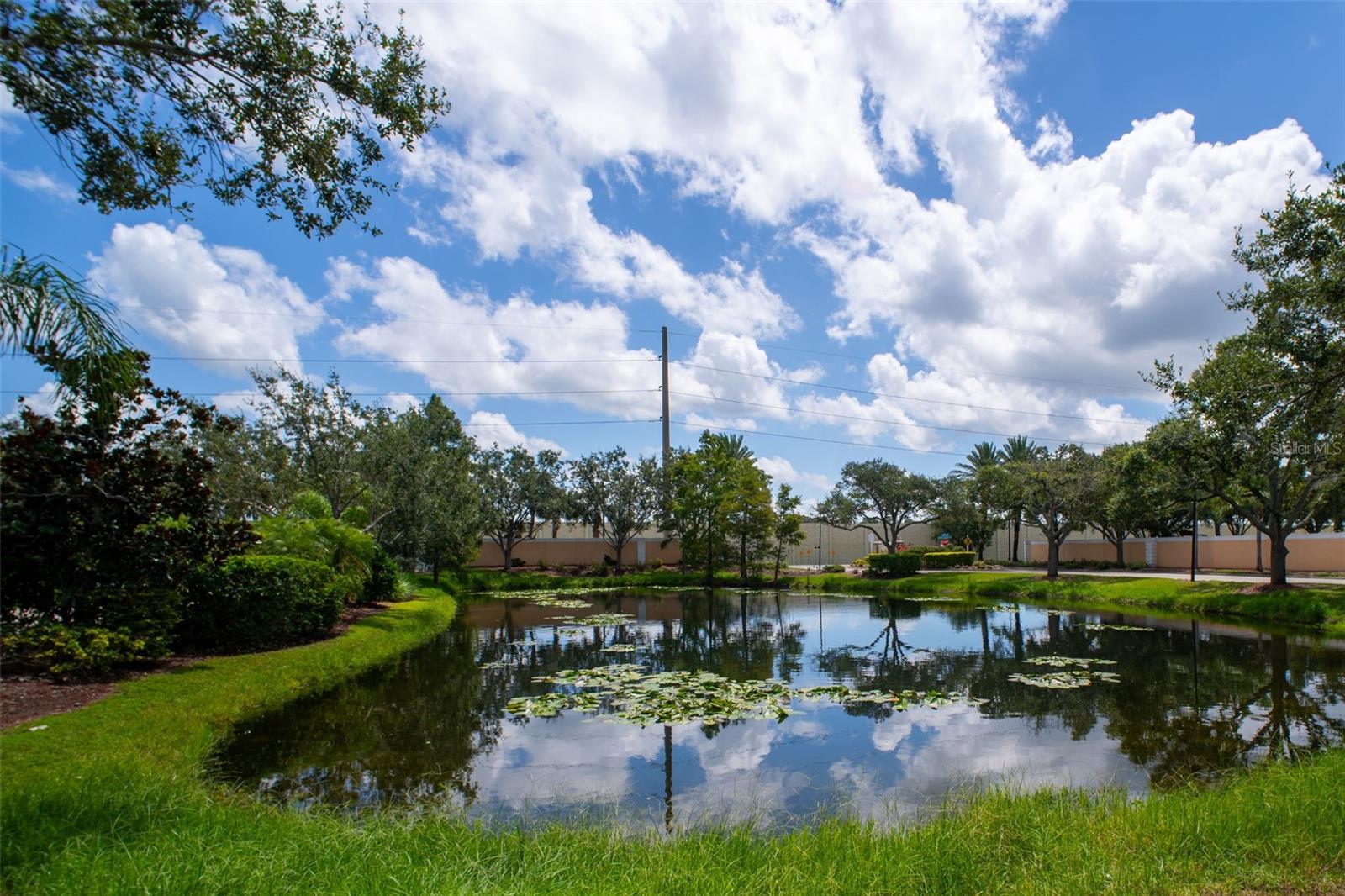 1545 NAPOLI DRIVE W