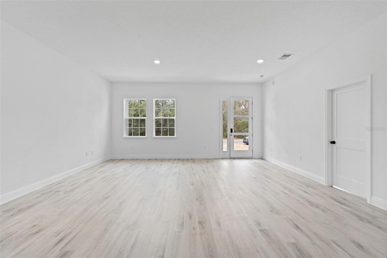 MARION OAKS UN 06 - Residential