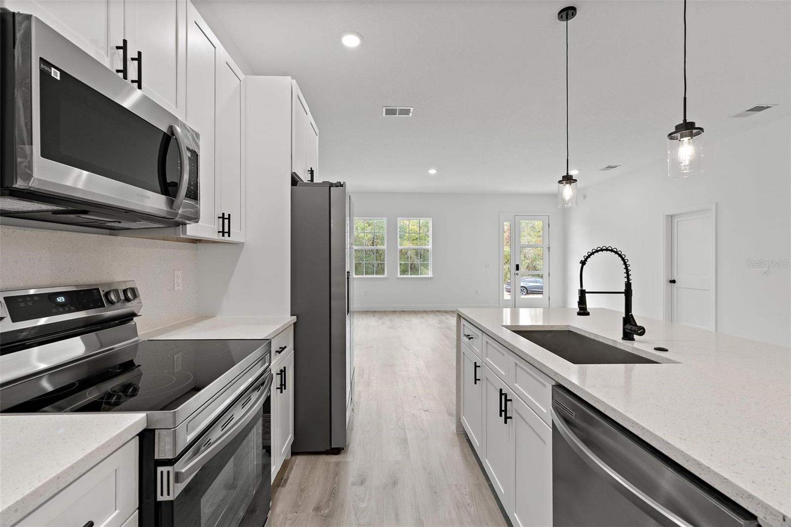 MARION OAKS UN 06 - Residential