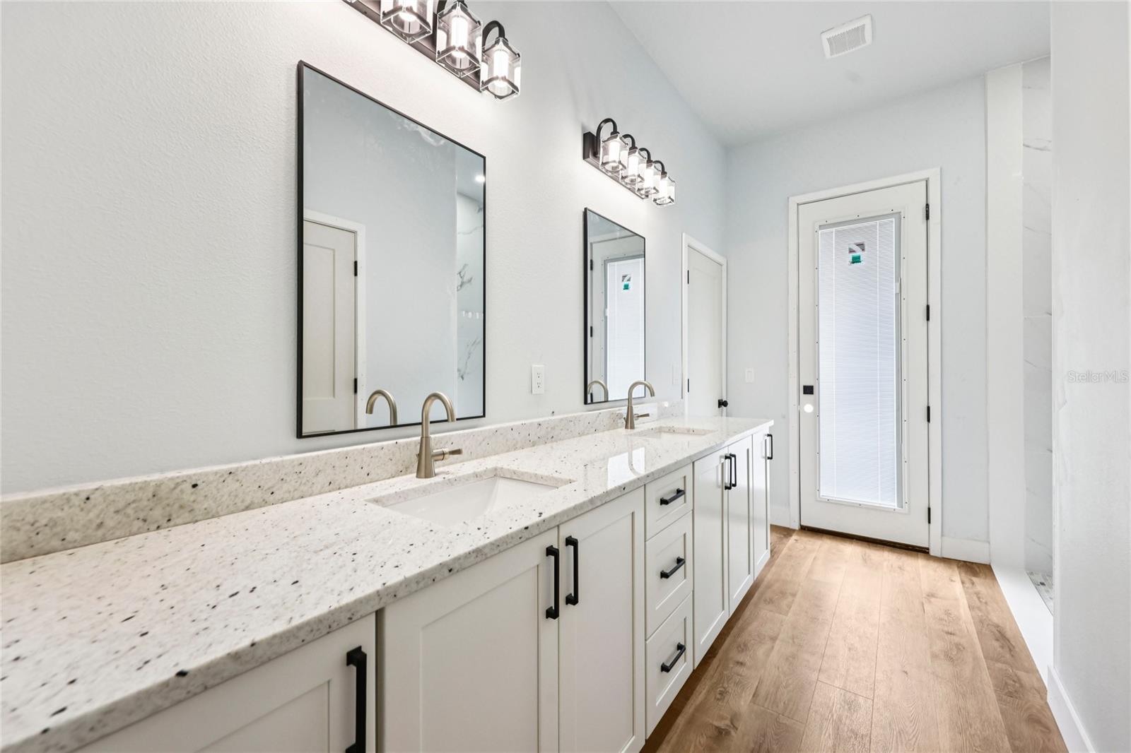 MAGNOLIA ACRES - Residential