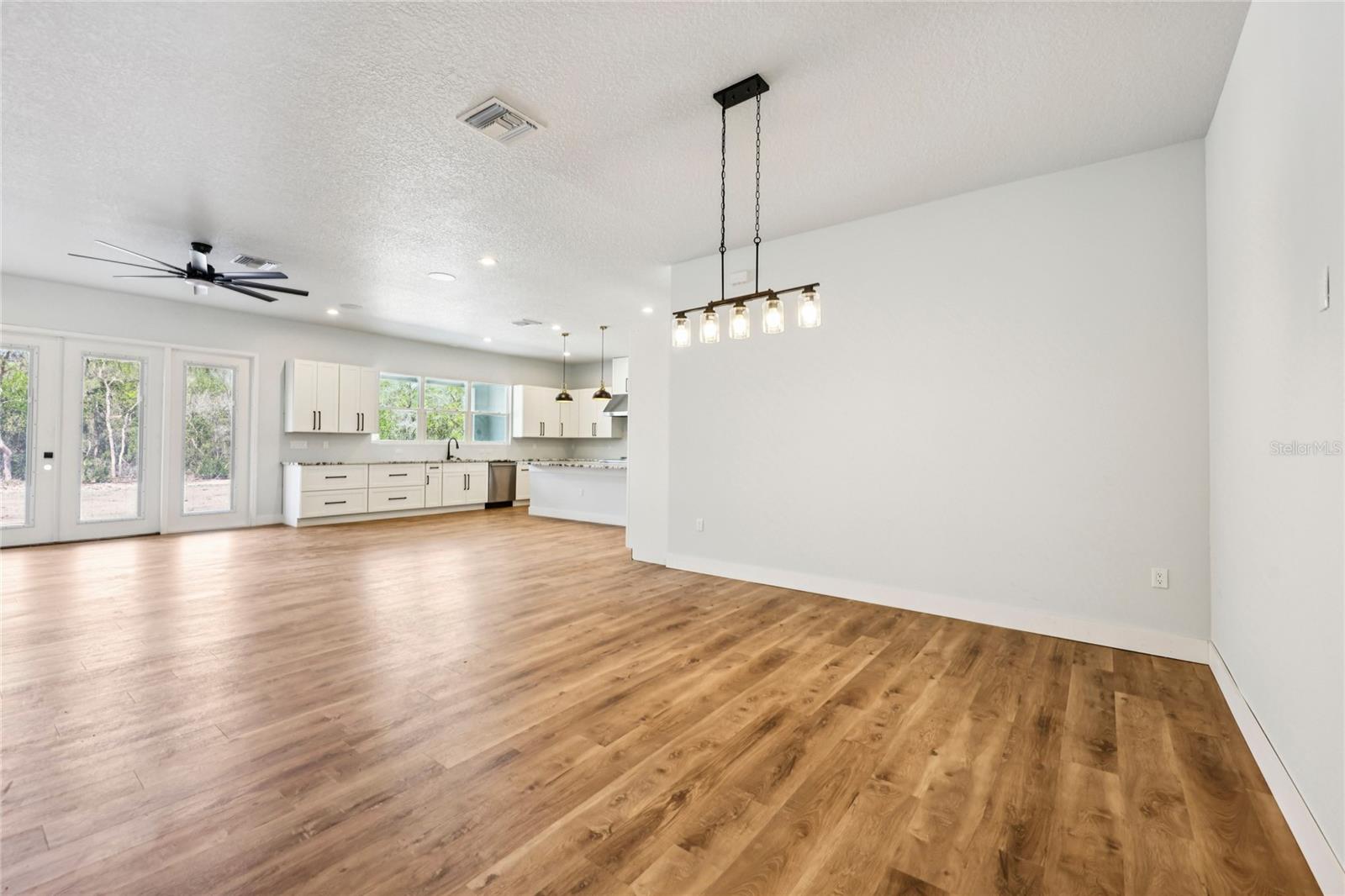 MAGNOLIA ACRES - Residential