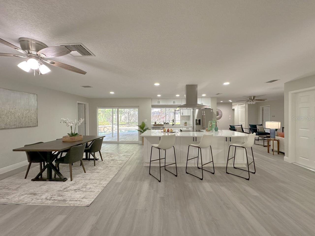 939 WOODLAND DRIVE