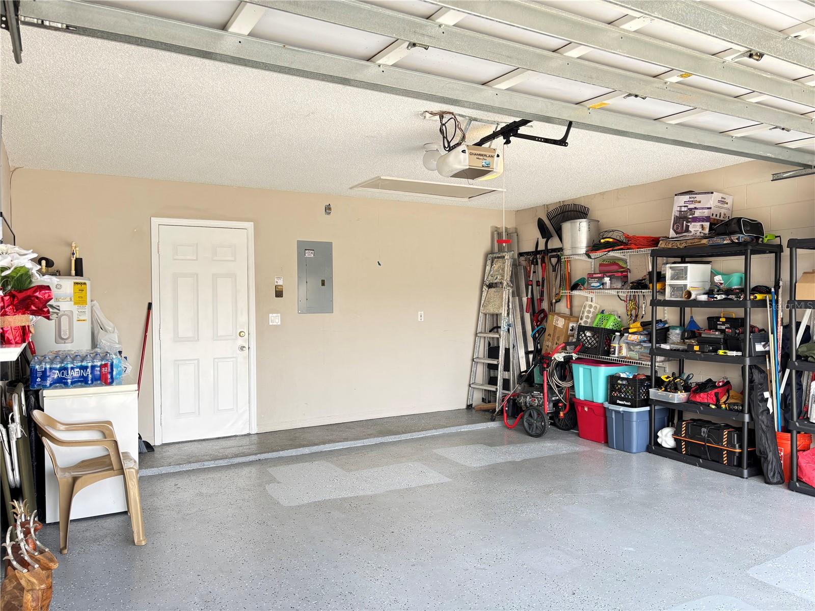 SHANNON LAKES - Residential