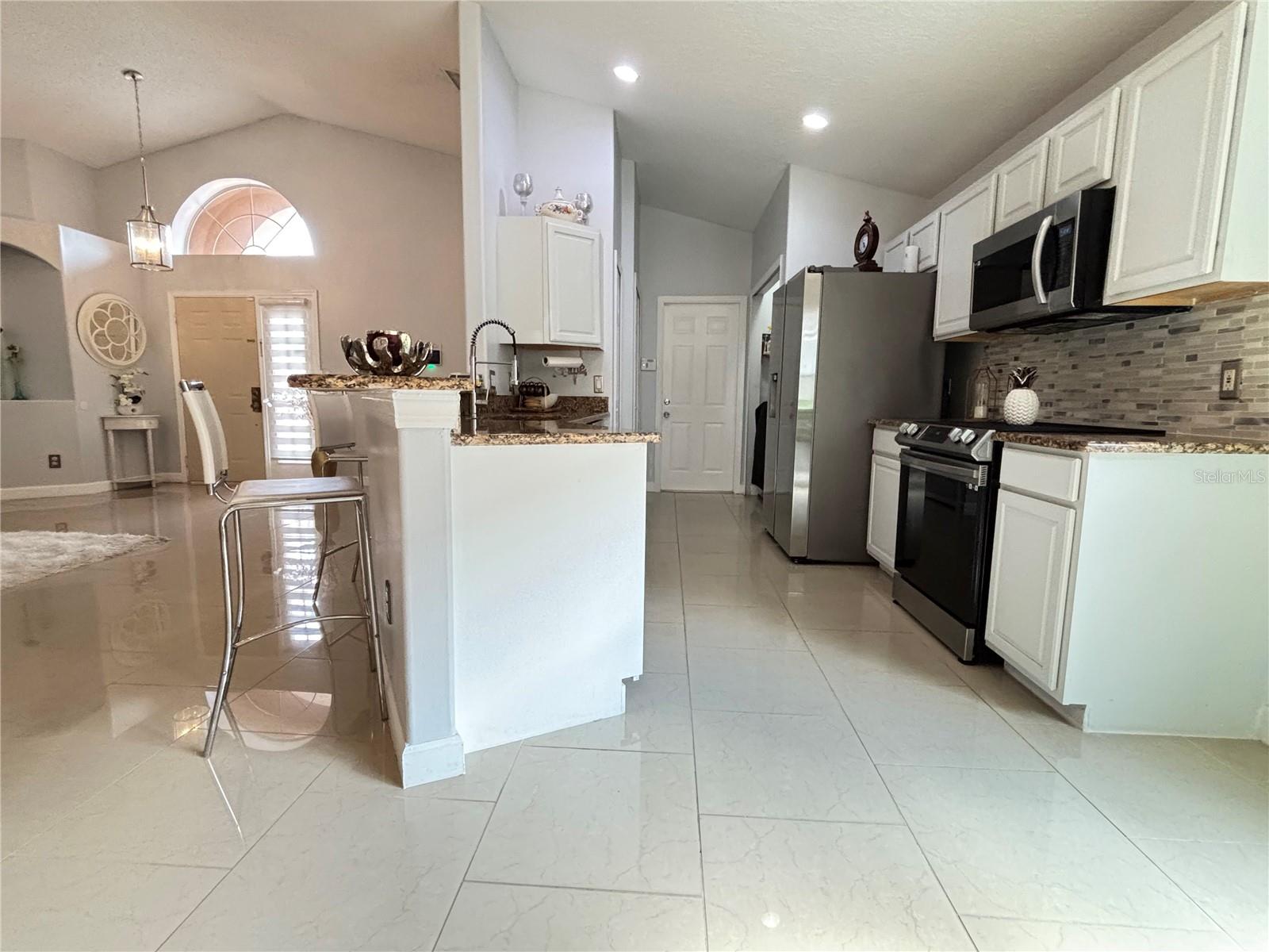 SHANNON LAKES - Residential