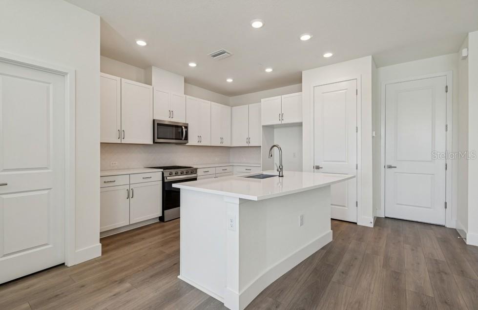 7251 TIDELAND LANE