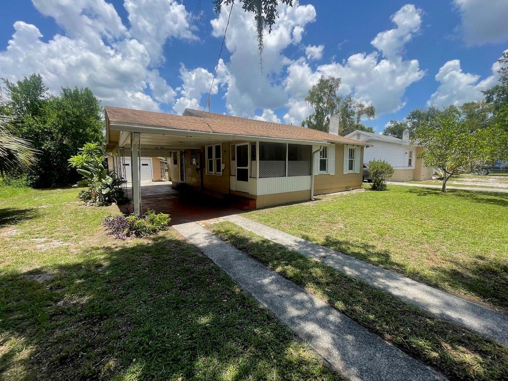 Photo of 1512 Holly Road, Lakeland, FL 33801 (MLS # A4659441)