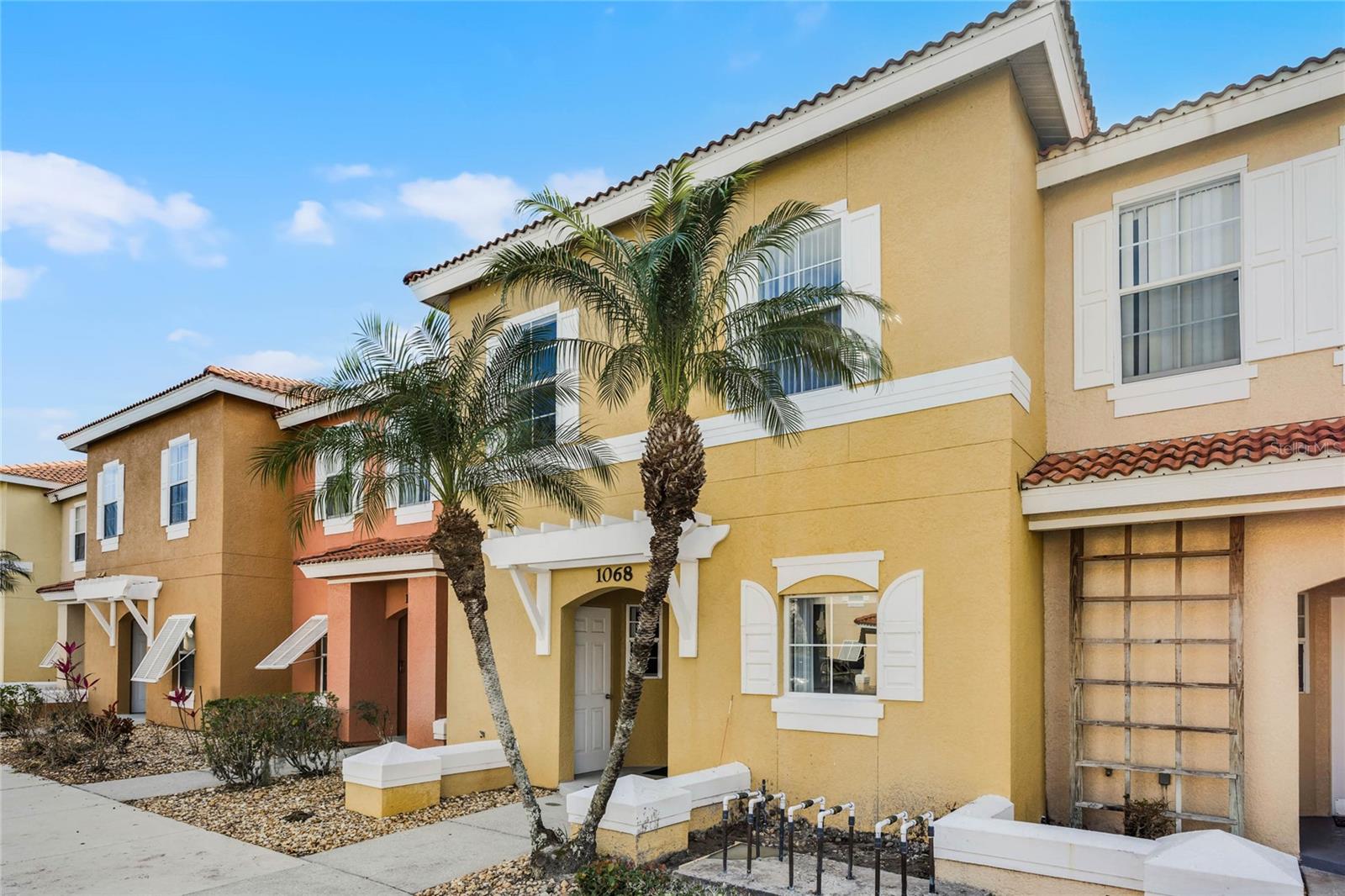 1068 PARK RIDGE CIRCLE