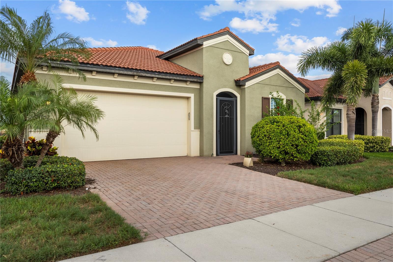 Search Properties for Sale 1 24252 GALLBERRY DRIVE
