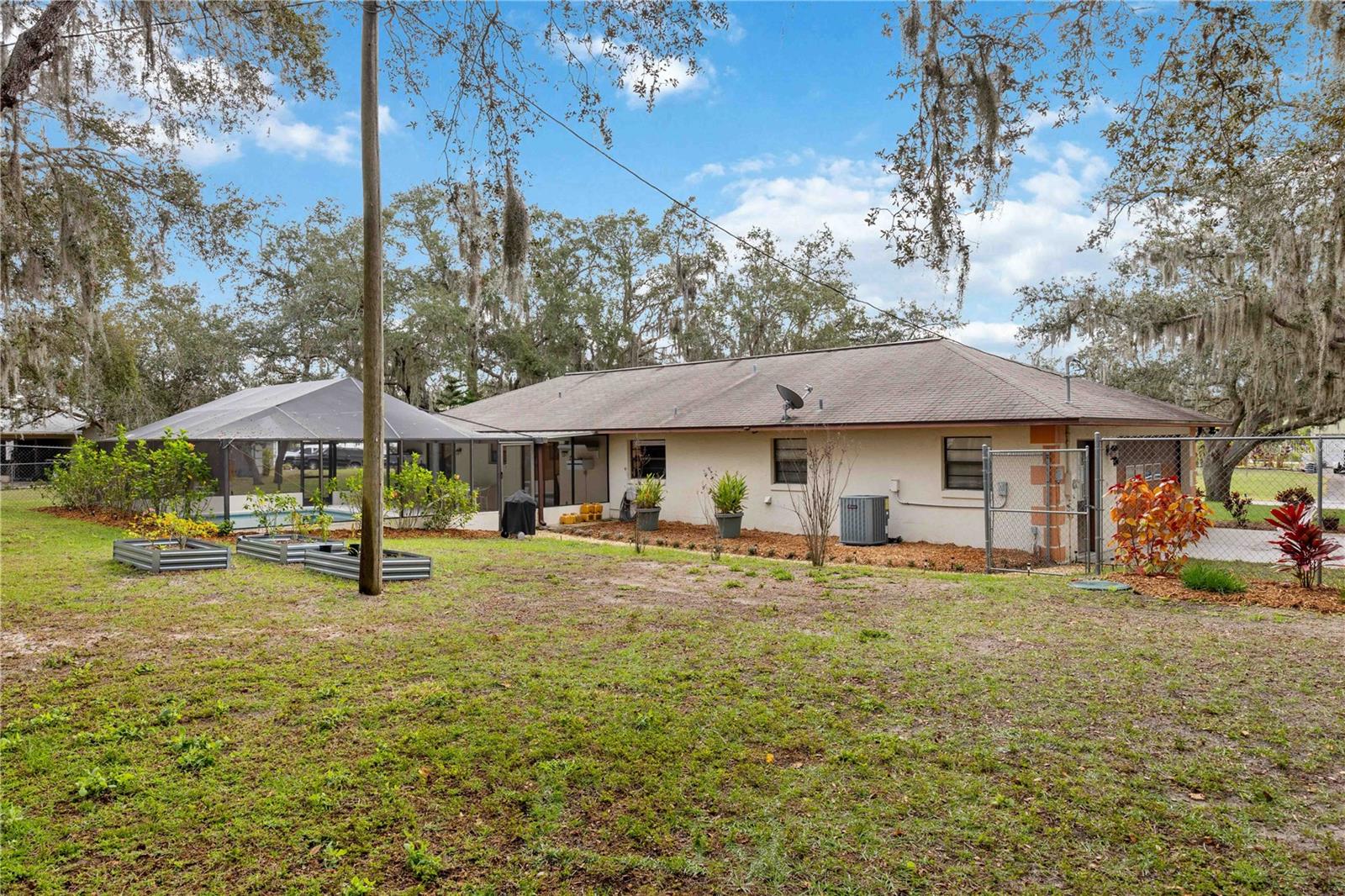 WALK/WATER LAKE ESTATES PH 03 - Residential