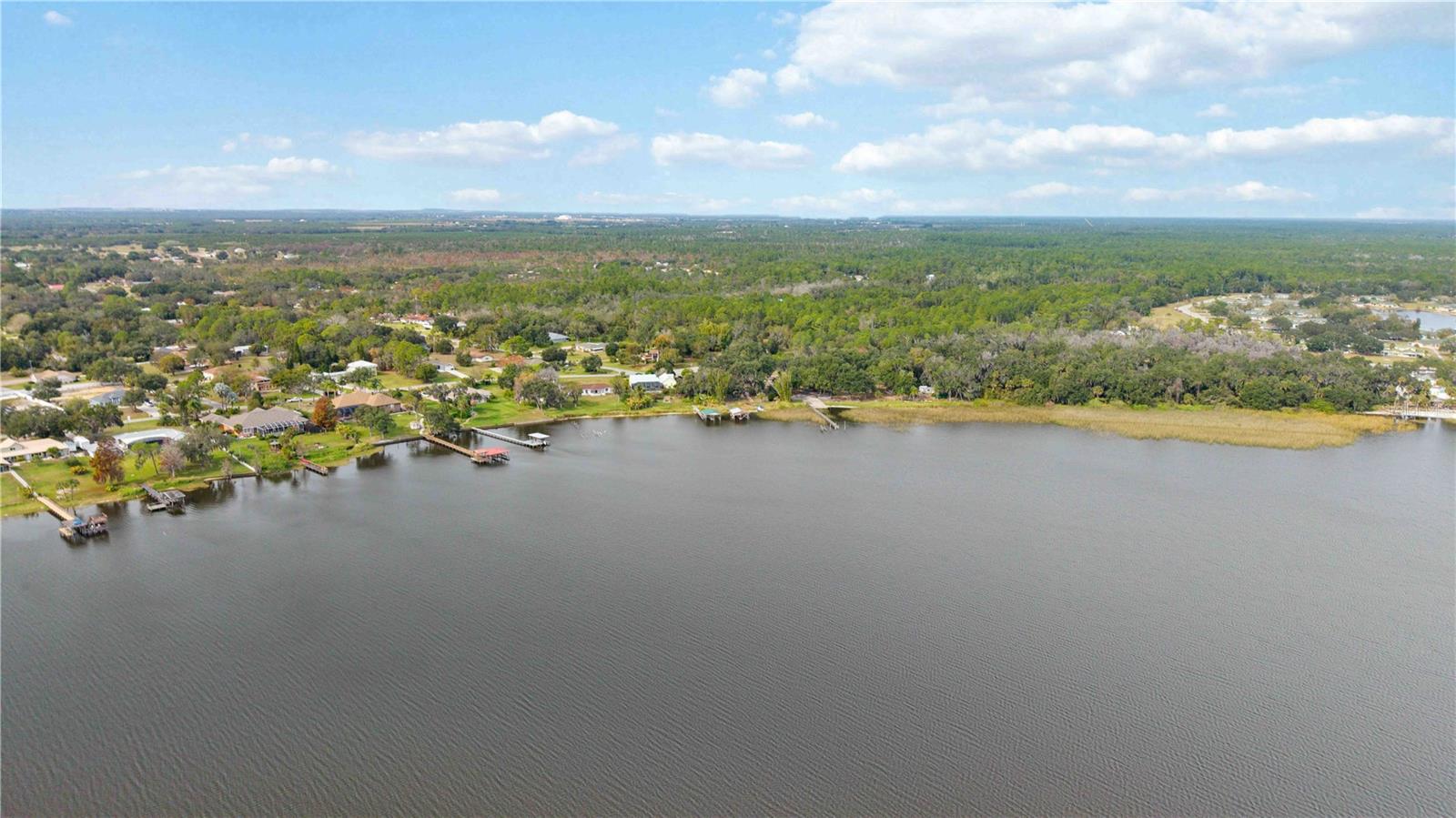 WALK/WATER LAKE ESTATES PH 03 - Residential