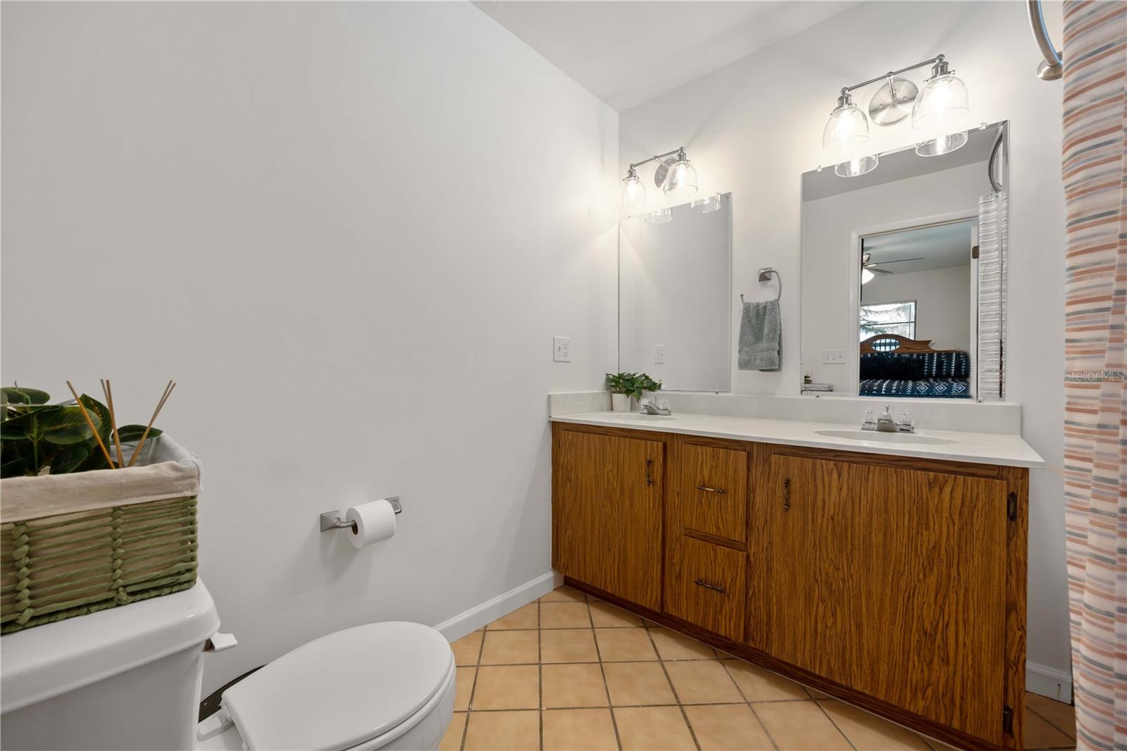 WALK/WATER LAKE ESTATES PH 03 - Residential