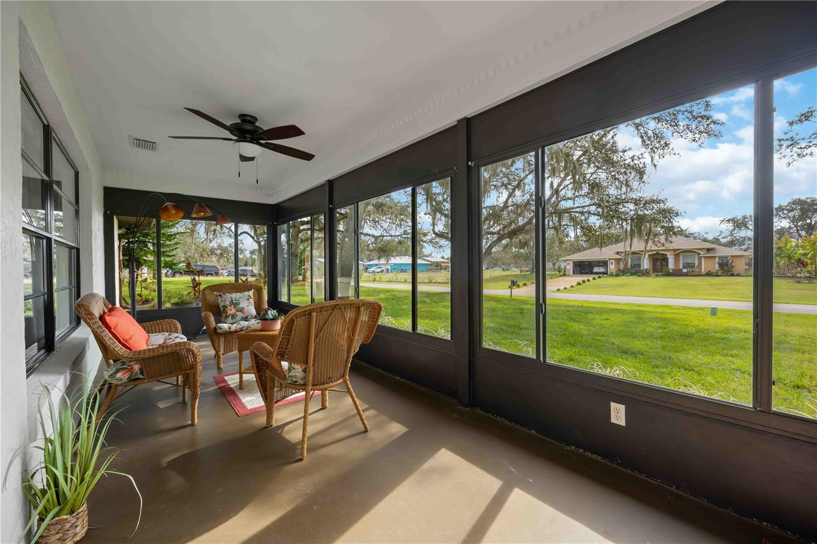 WALK/WATER LAKE ESTATES PH 03 - Residential