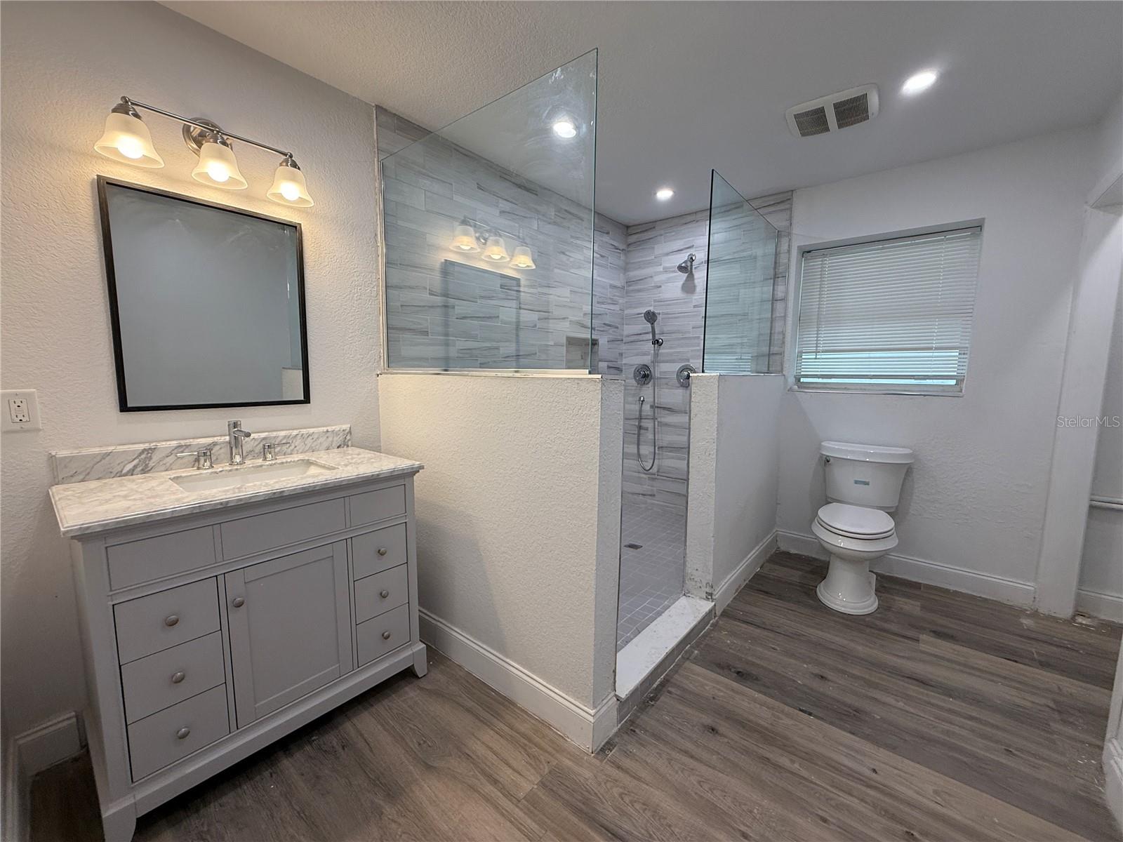 LOMA LINDA PARK - Residential Lease