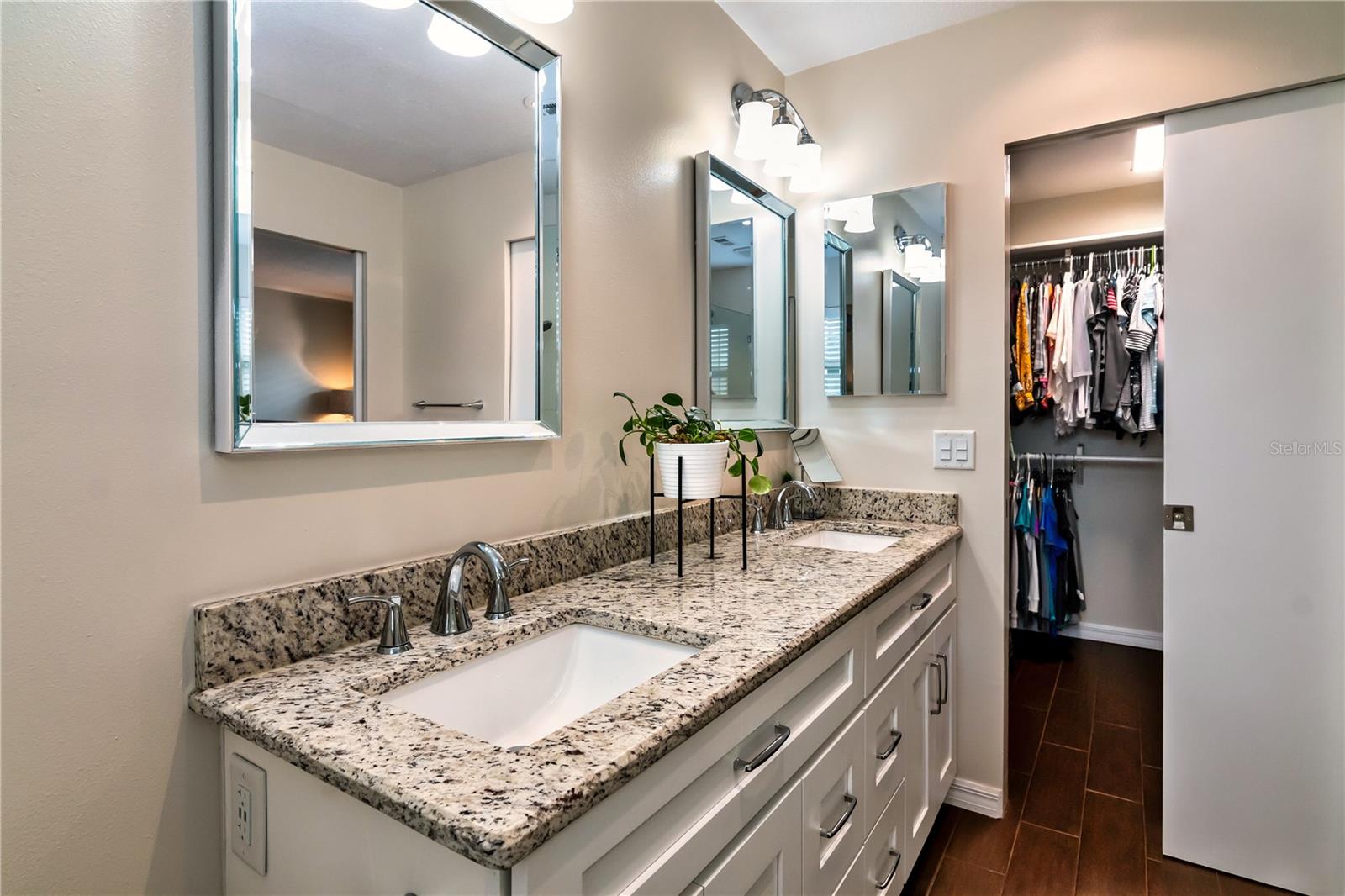 SAND LAKE HILLS SEC 03 - Residential