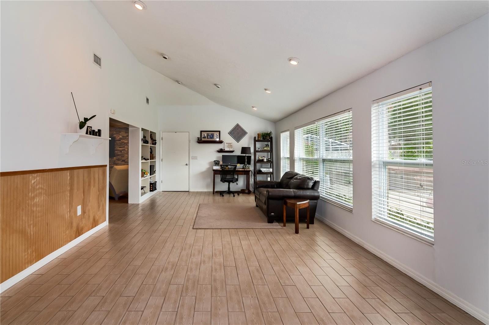 SAND LAKE HILLS SEC 03 - Residential