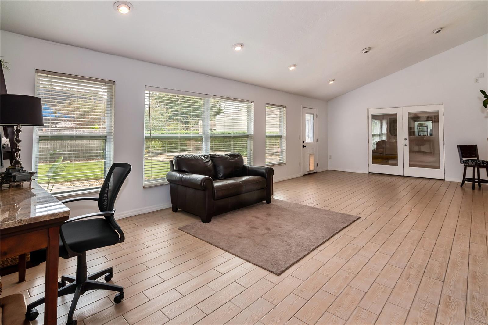 SAND LAKE HILLS SEC 03 - Residential