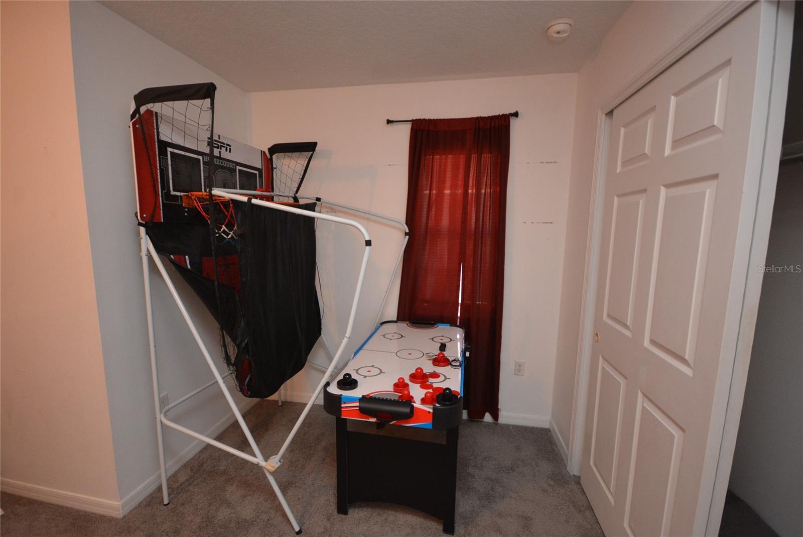 PARADISE CAY - Residential Lease