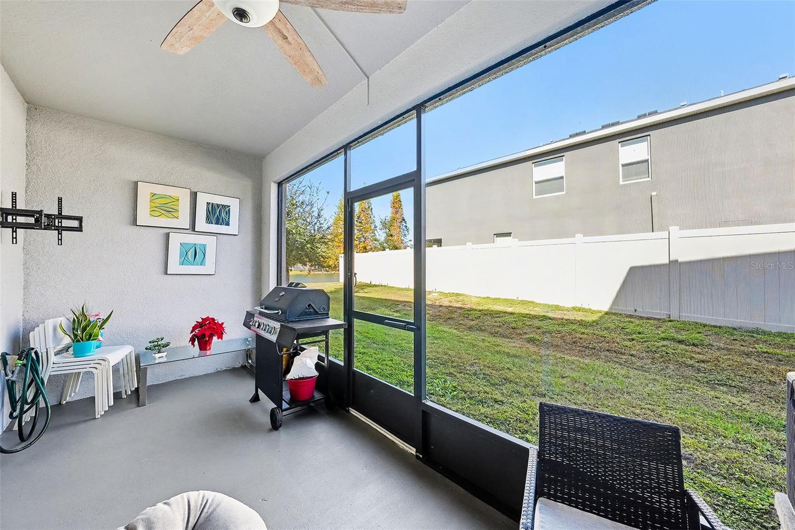 DISTRICT/BLOOMINGDALE - Residential