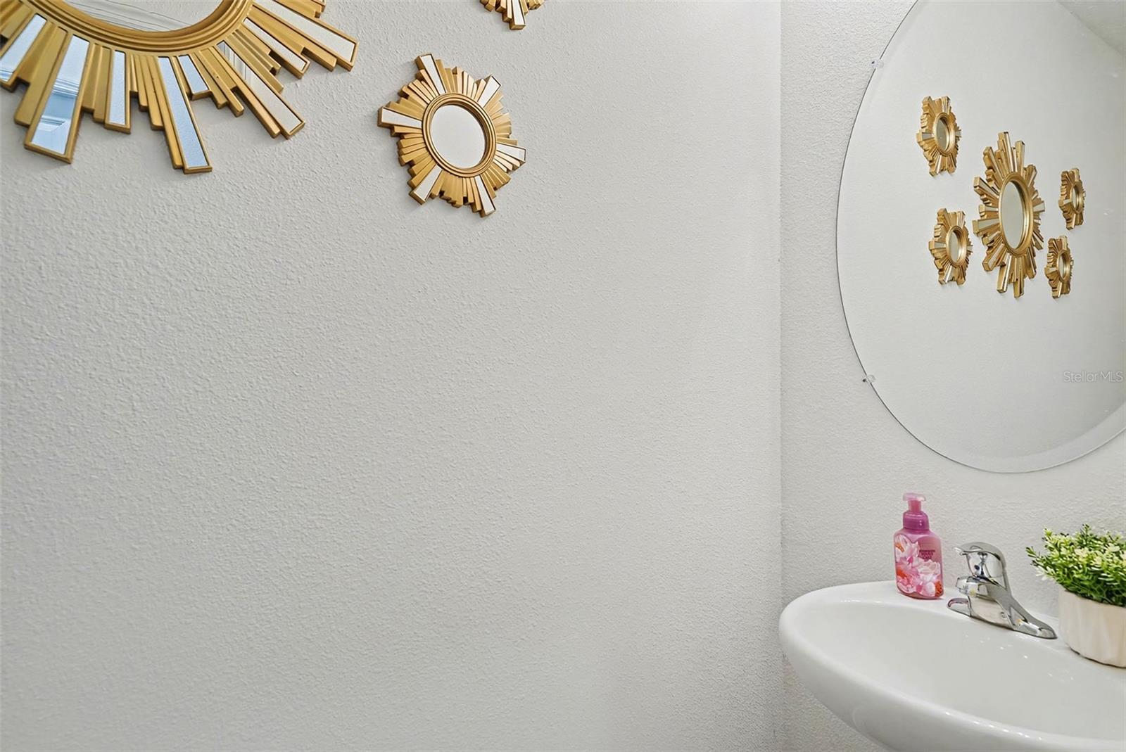 DISTRICT/BLOOMINGDALE - Residential