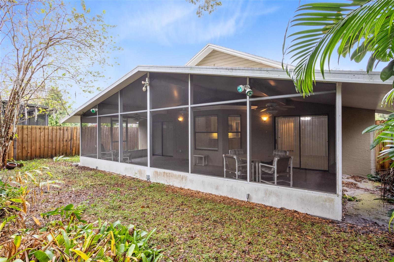 HYDE PARK - Residential Lease