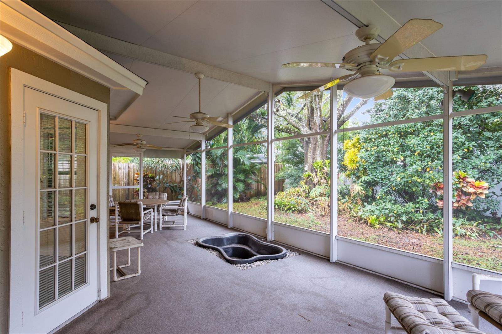 HYDE PARK - Residential Lease