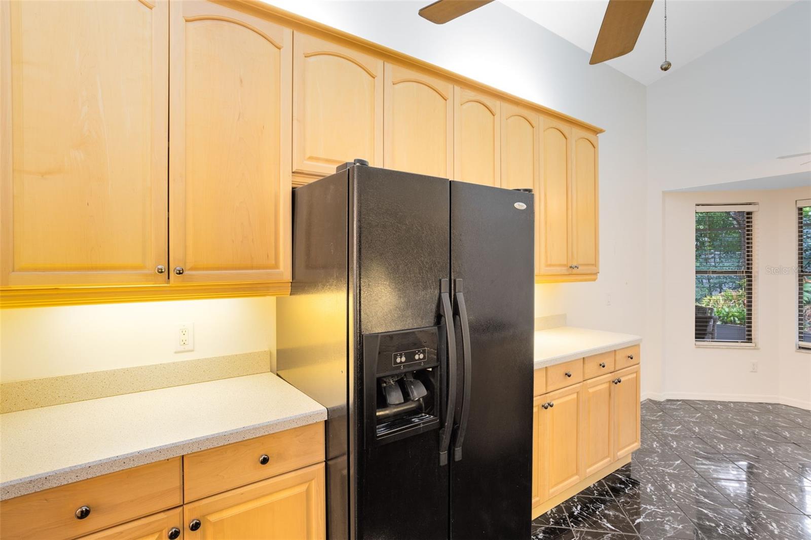 HYDE PARK - Residential Lease