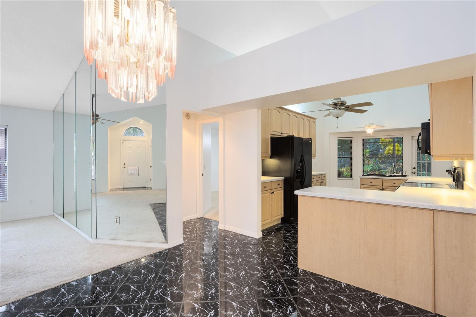 HYDE PARK - Residential Lease