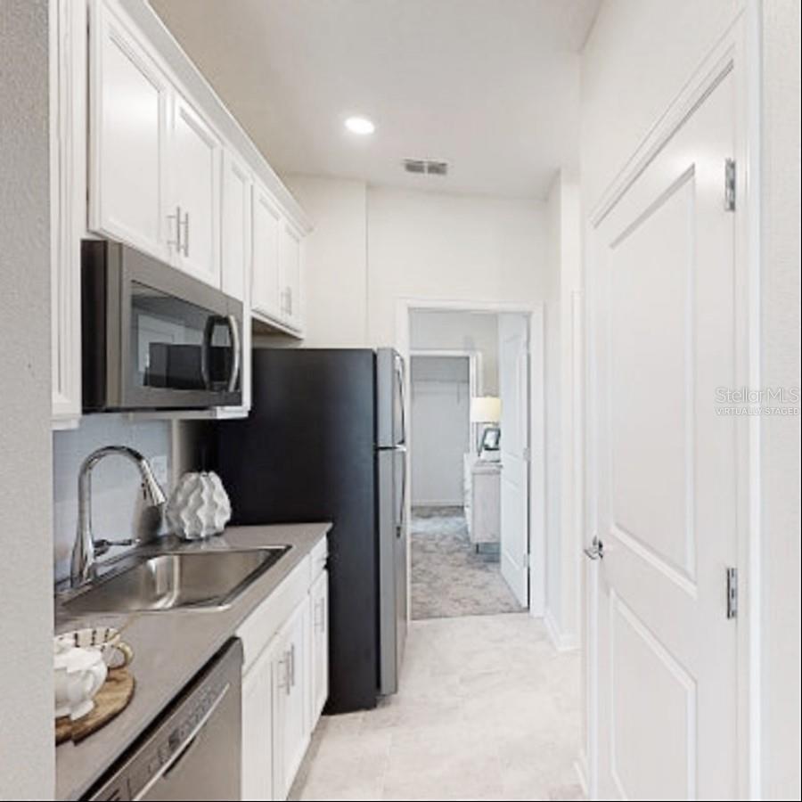 LAKE HAMILTON 50'S - Residential