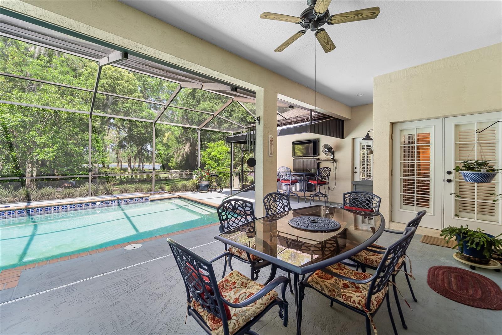 KINGSBOROUGH GARDENS SUB - Residential