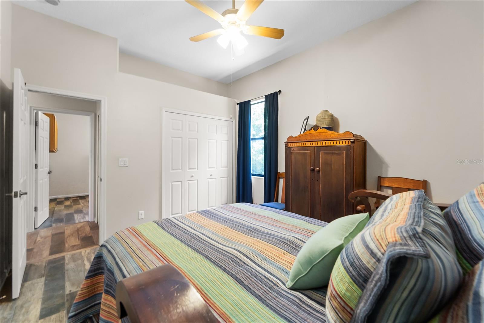 KINGSBOROUGH GARDENS SUB - Residential