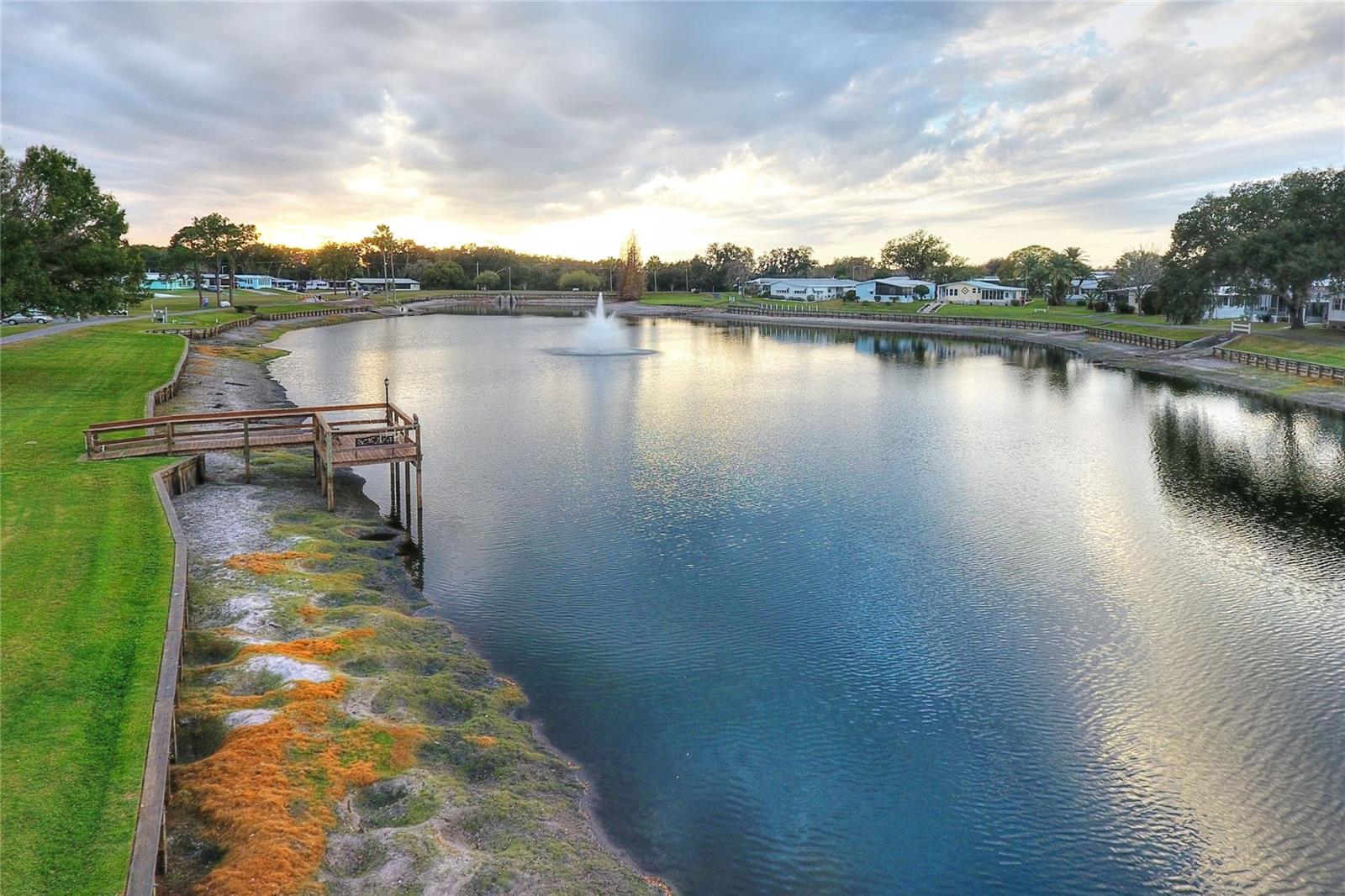 FOXWOOD LAKE ESTATES - Residential