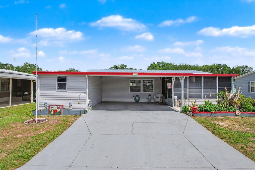 Photo of 1717 Fox Hill Drive, Lakeland, FL 33810 (MLS # L4961136)