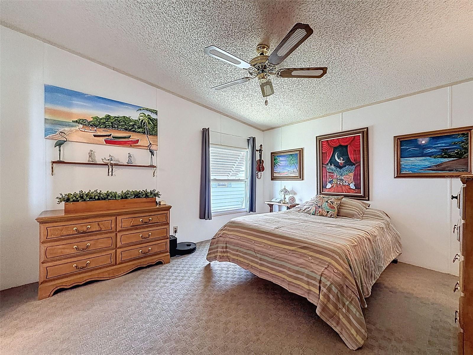 FOXWOOD LAKE ESTATES - Residential